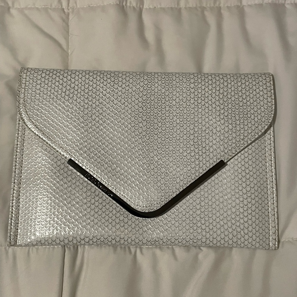 Bcbgenerstion white creamy clutch